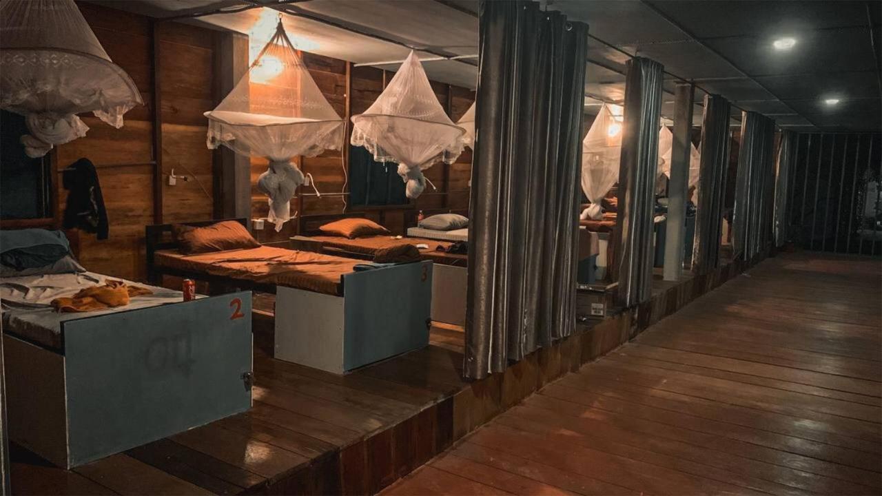 The Cliff Hostel, M'Pay Bay Ронгсанлем Экстерьер фото
