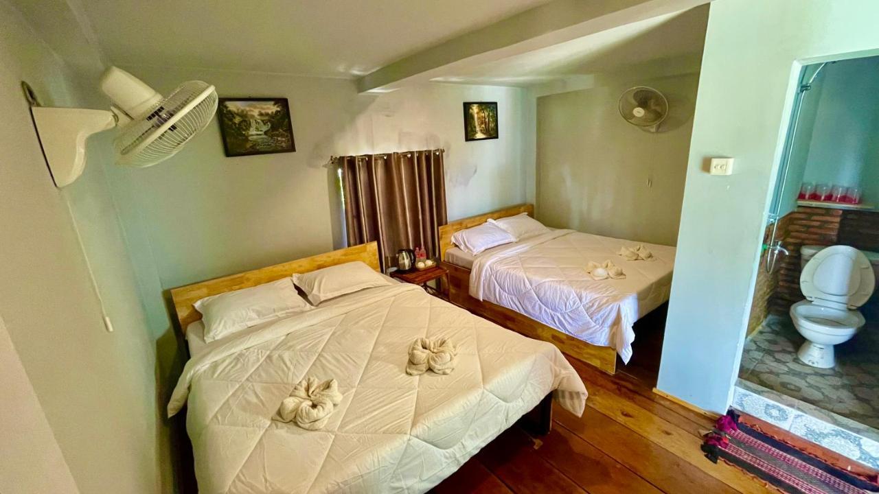 The Cliff Hostel, M'Pay Bay Ронгсанлем Экстерьер фото