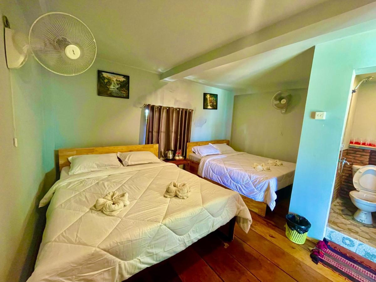 The Cliff Hostel, M'Pay Bay Ронгсанлем Экстерьер фото