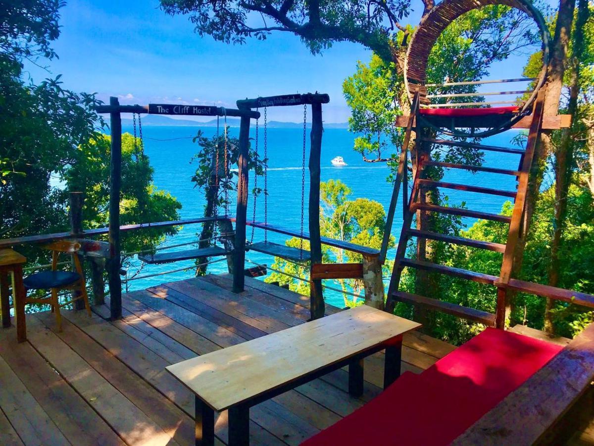 The Cliff Hostel, M'Pay Bay Ронгсанлем Экстерьер фото