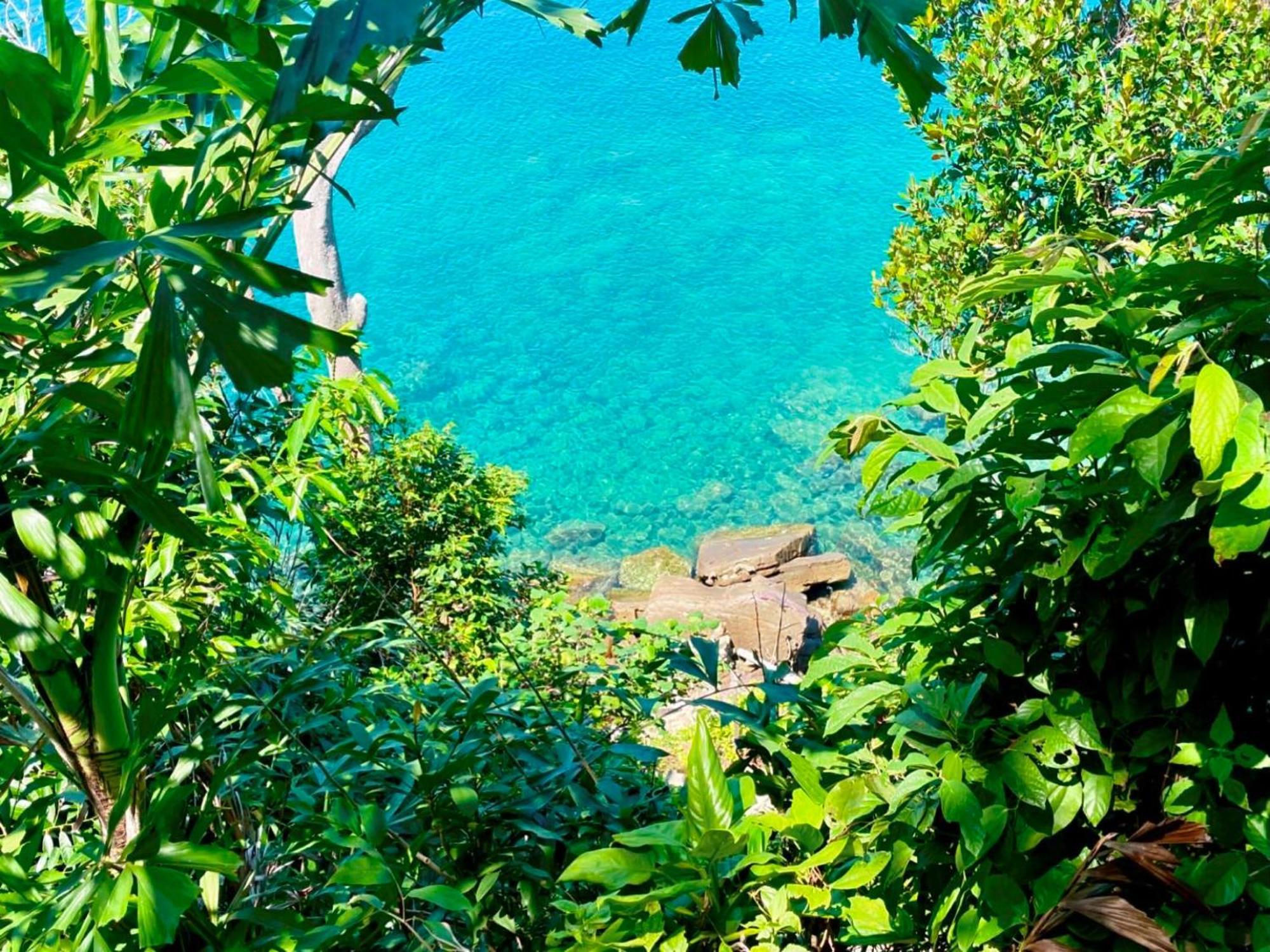 The Cliff Hostel, M'Pay Bay Ронгсанлем Экстерьер фото